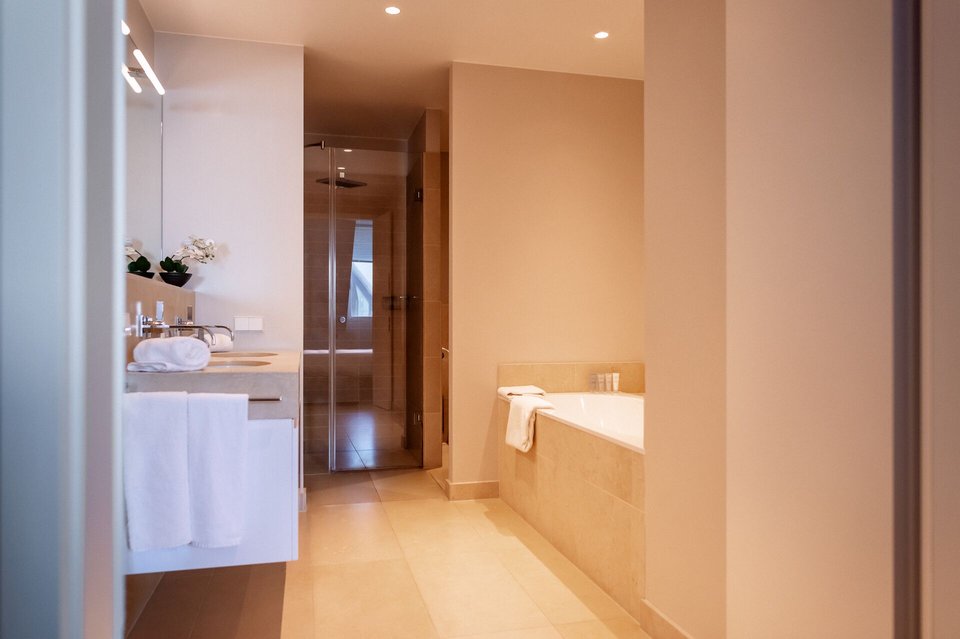 Photo - The Wellem Residences