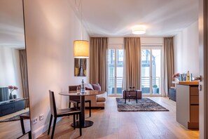 Premium Apartment, 1 Bedroom | Living area | Flat-screen TV - The Wellem Residences (Düsseldorf)