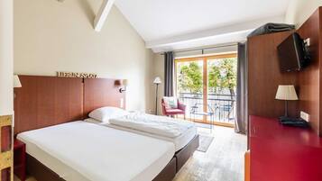 Double Room (Seeblick) | Desk, cribs/infant beds, rollaway beds