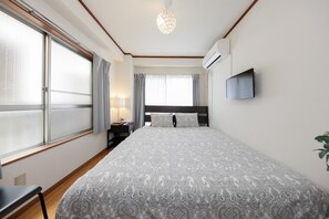 1 bedroom, free WiFi, bed sheets