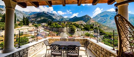 Junior Studio Suite | Terrace/patio