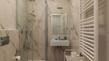 Douche, bidet