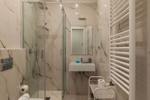Shower, bidet