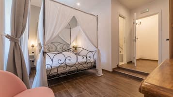 6 Schlafzimmer, Schreibtisch, WLAN