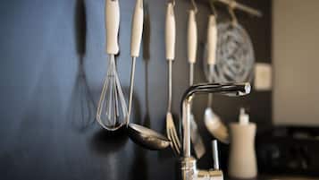 Apartemen, 1 kamar tidur | Dapur pribadi | Lemari es besar, microwave, kompor, dan ketel listrik