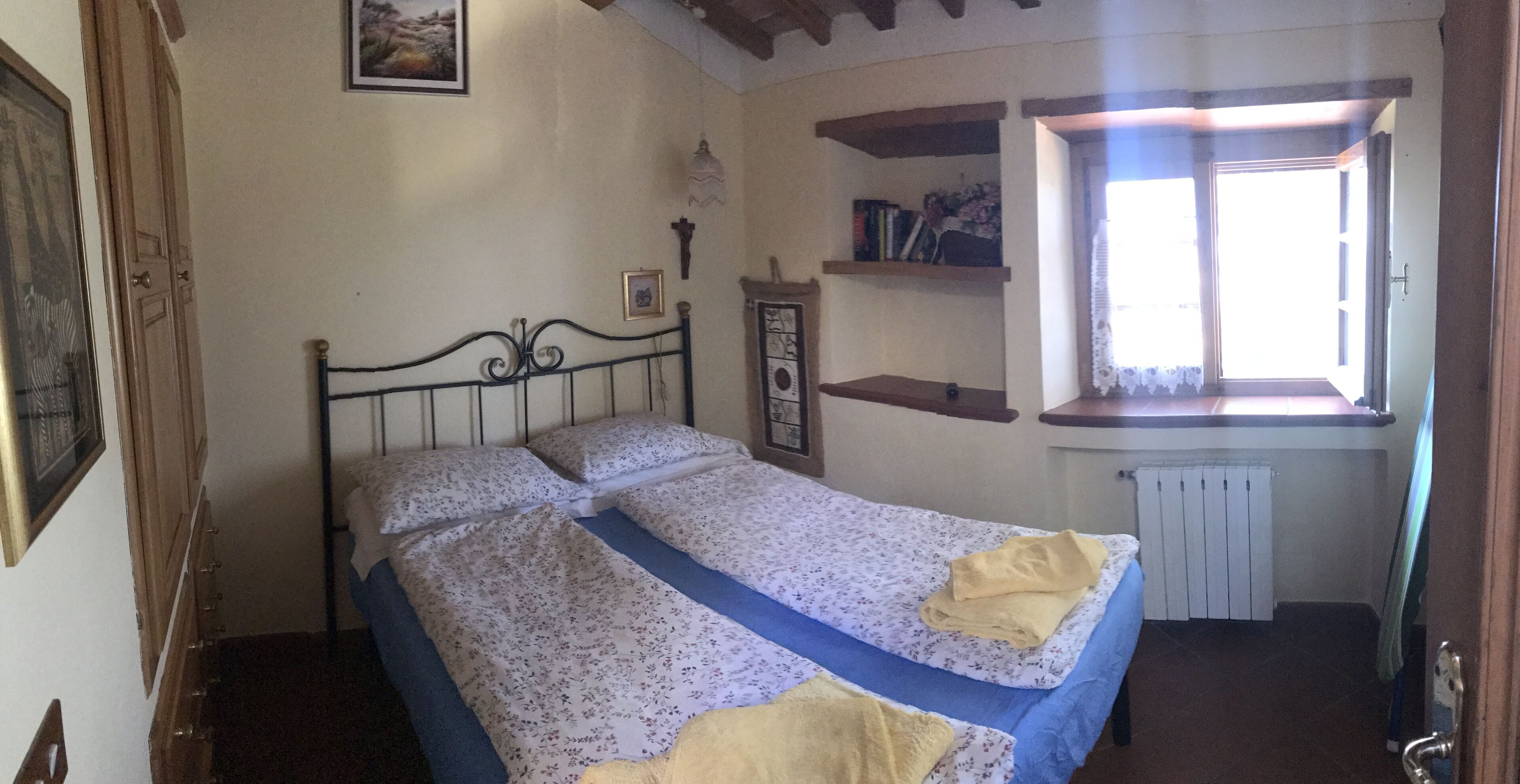 3 camere, ferro/asse da stiro, Wi-Fi gratuito, lenzuola