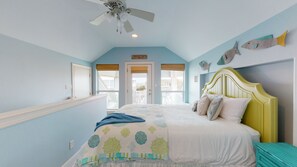 5 bedrooms, desk, free WiFi, bed sheets