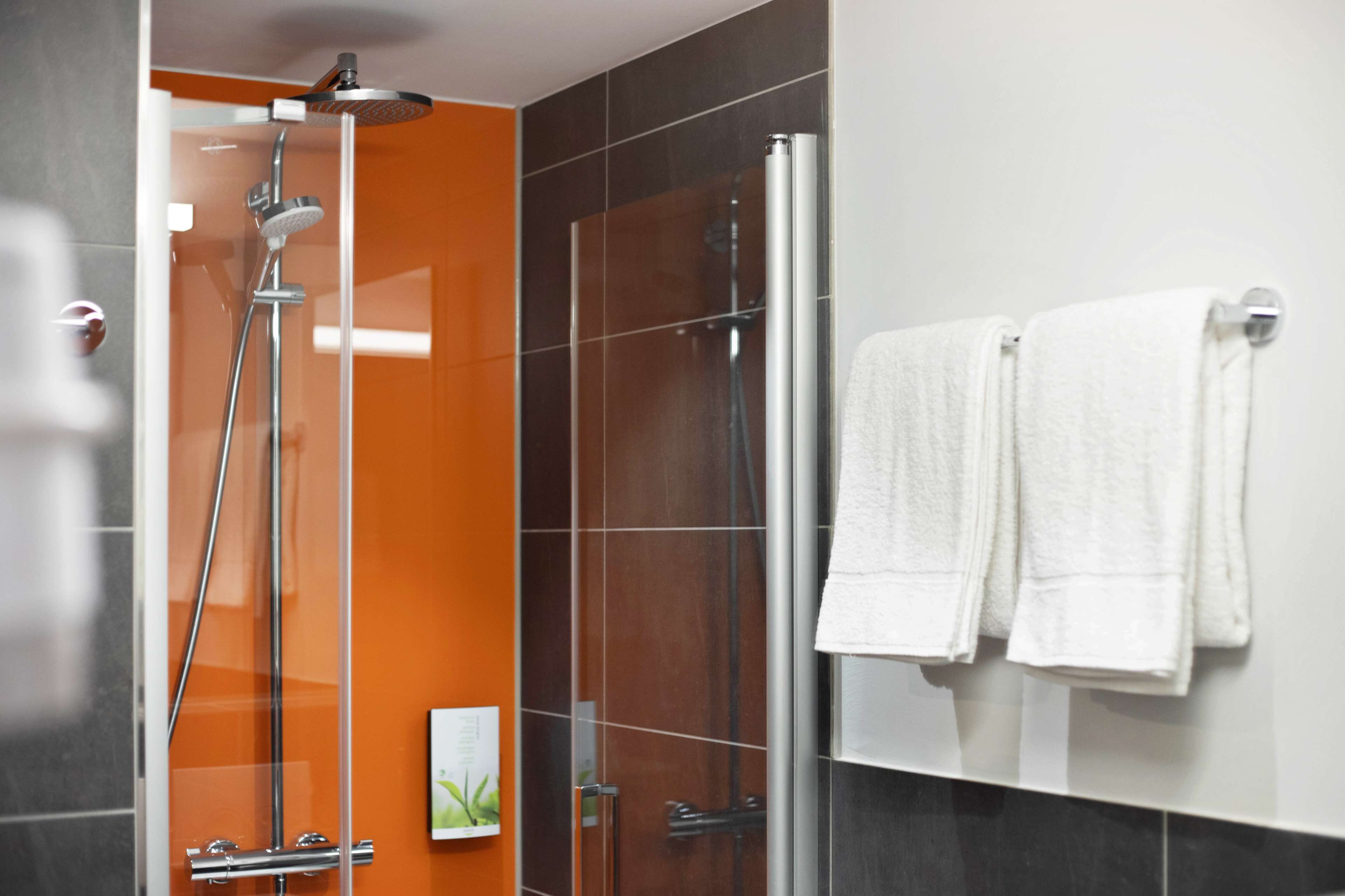 shower, rainfall showerhead, eco-friendly toiletries, hair dryer
