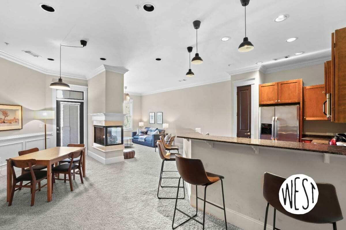 Spacious Midtown Condo!