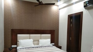 Unclassified image, 5 of 32, button - Hotel R P (Agra)