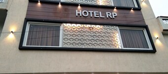 Hotel R P