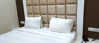 Hotel R P