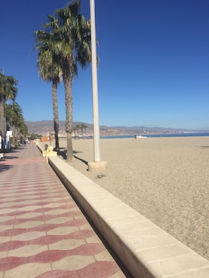 In StrandnÀhe