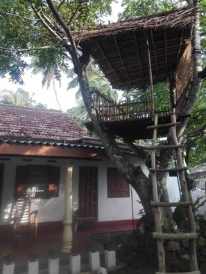 Standard House | Executive lounge