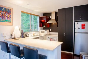 House (2 Bedrooms) | Private kitchen