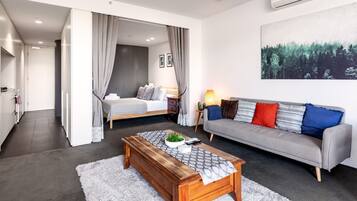 1 bedroom, laptop workspace, iron/ironing board, free WiFi