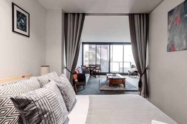 Apartment (1 Bedroom) - Spacious 1BD 50m From Chapel Street (Prahran)