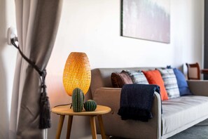 Apartment (1 Bedroom) | Living room - Spacious 1BD 50m From Chapel Street (Prahran)