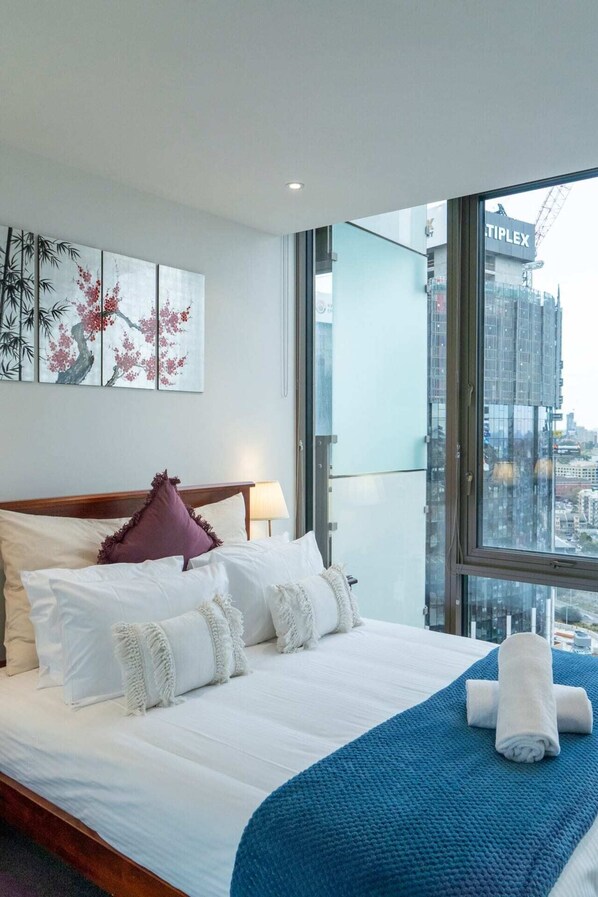 Apartamento (2 Bedrooms) | 2 quartos, espaço de trabalho para notebook