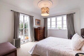 1 غرفة نوم وملاءات أسرّة