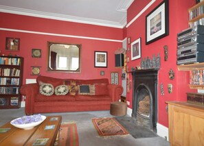 TV - Eclectic Home In Trendy Bristol Suburb (Bristol)