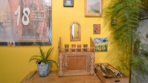 Unclassified image, 4 of 29, button - Eclectic Home In Trendy Bristol Suburb (Bristol)
