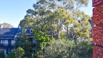 Studio (0 Bedroom) | Property grounds