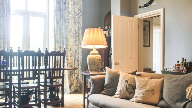 Unclassified image, 1 of 17, button - Spacious 1 Bedroom Apartment With Garden (London)