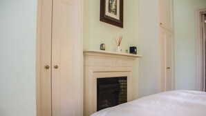 Unclassified image, 3 of 17, button - Spacious 1 Bedroom Apartment With Garden (London)