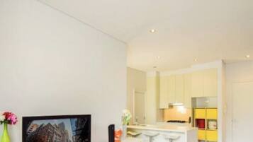 Apartemen (3 Bedrooms) | 3 kamar tidur, ruang kerja ramah laptop, Wi-Fi gratis, dan seprai linen