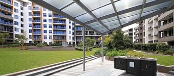 Sun-drenched 3 Bedroom Apartment in Turrella