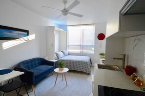 Studio (0 Bedroom)