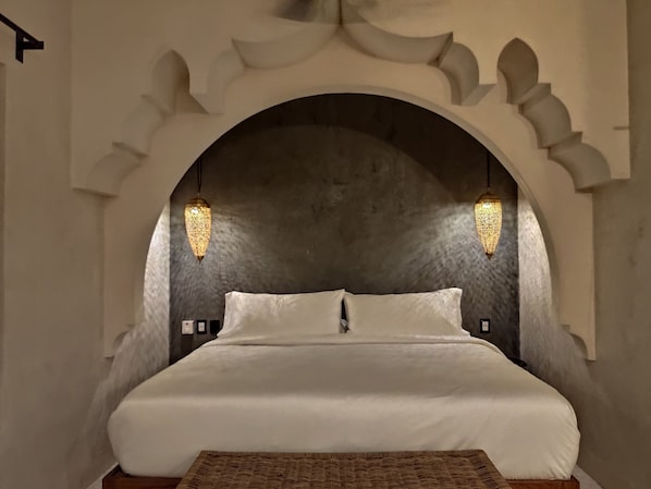 Coffres-forts dans les chambres, Wi-Fi gratuit, draps fournis