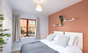 Premium bedding, individually decorated, individually furnished - Wesley Gate Apartments (Reading)