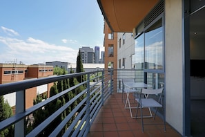 Appartamento (2 Bedrooms) | Balcone