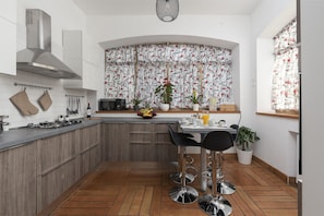 Fridge, microwave, oven, stovetop - Take You Rome Vatican Apartment (Roma)