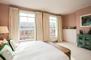 View from room - Beautiful 2 Bedroom House in Portobello With Rooftop (London)