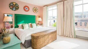 Unclassified image, 3 of 19, button - Beautiful 2 Bedroom House in Portobello With Rooftop (London)