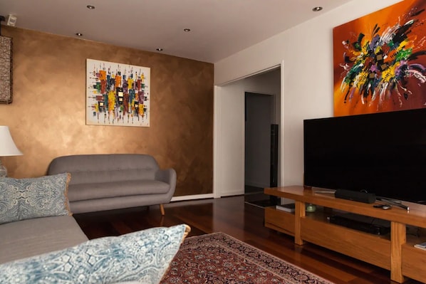 TV