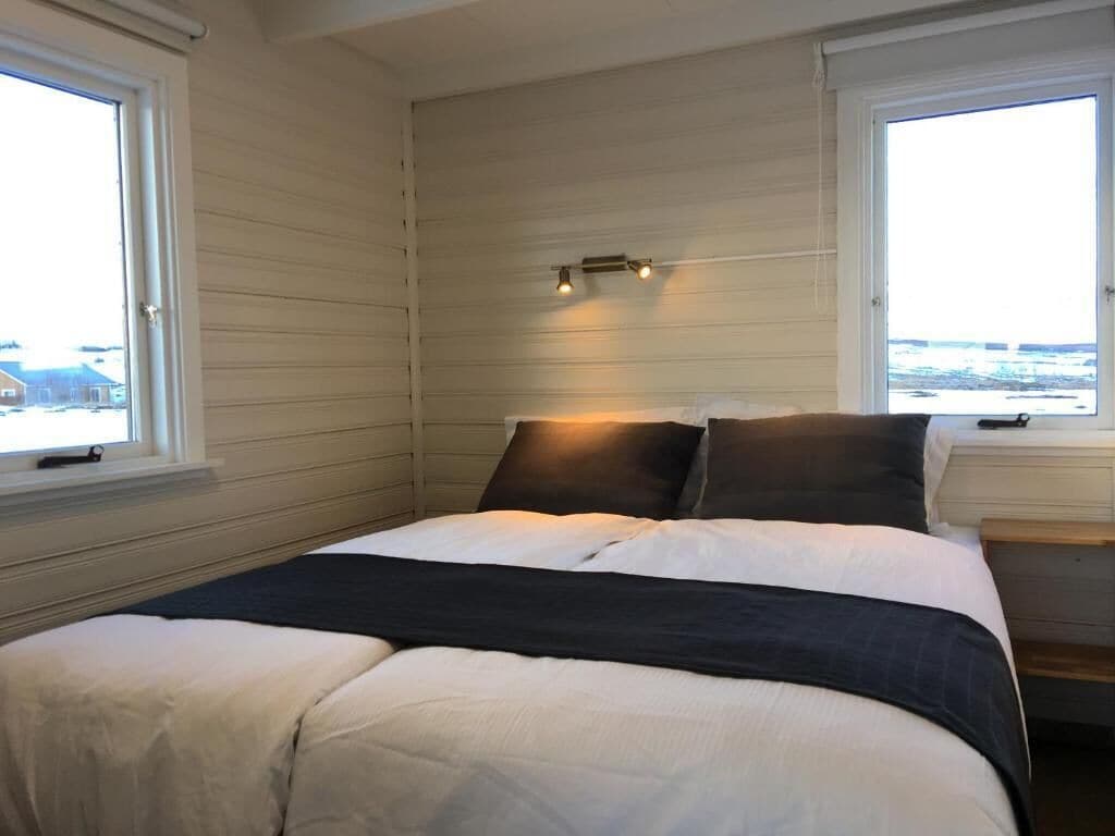 Cottage, 1 Bedroom | Iron/ironing board, free cribs/infant beds, free WiFi