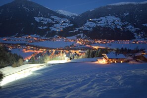 Aerial view - Exclusiv Apartment Bergmahd - SKI in/SKI out, Sauna-Jacuzzi - by "wachterhof" (Kaltenbach)