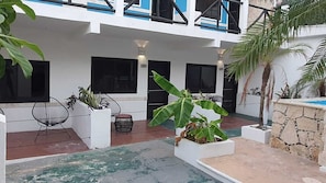 In-room safe, blackout curtains, free WiFi, bed sheets
