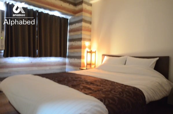 2 bedrooms, desk, free WiFi, bed sheets