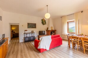 TV, table football, ping pong