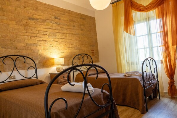 2 bedrooms, free WiFi, bed sheets