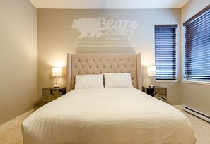 3 bedrooms, internet, bed sheets
