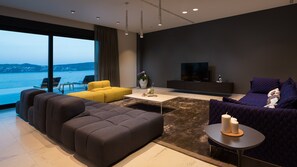Villa, 5 camere da letto | Soggiorno | TV a schermo piatto