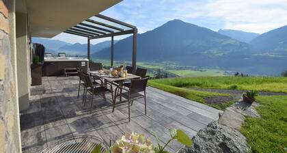 Superior Chalet Berggold - SKI in/SKI out, Sauna-Jacuzzi - by "wachterhof"