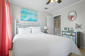 2 bedrooms, iron/ironing board, WiFi, bed sheets