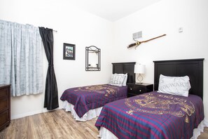 3 bedrooms, iron/ironing board, WiFi